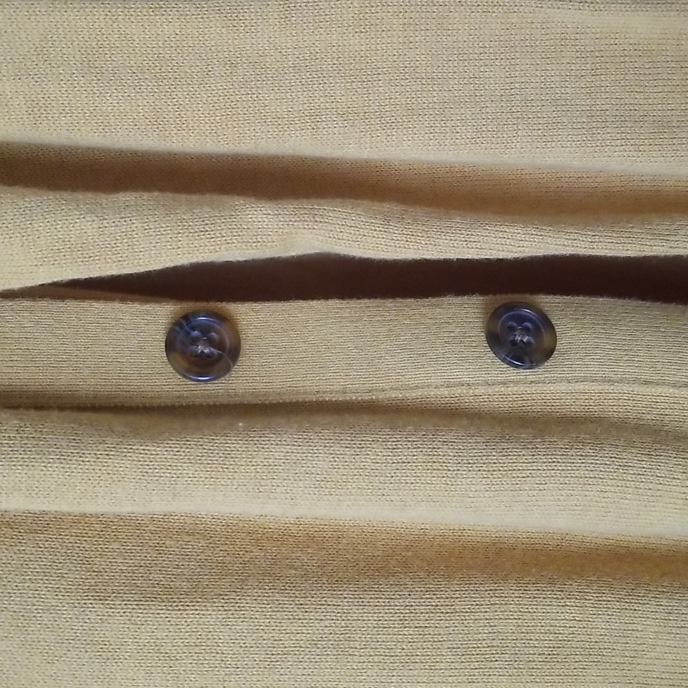 Outbackred Side button down sweater - Picture 4 of 4